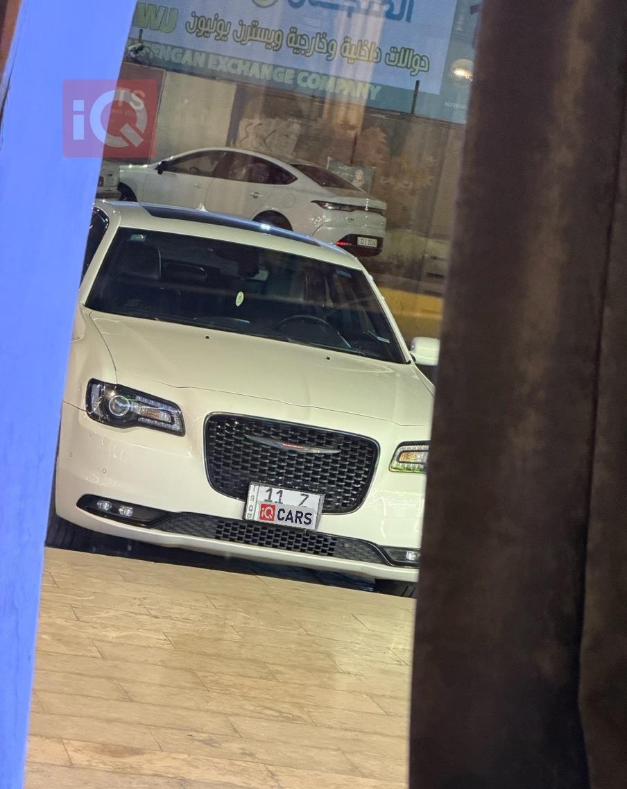 كرايسلر 300